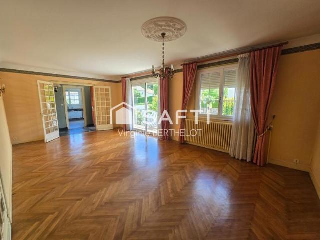 Pavillon sur sous sol / 3 chambres / grand garage / a l'absie