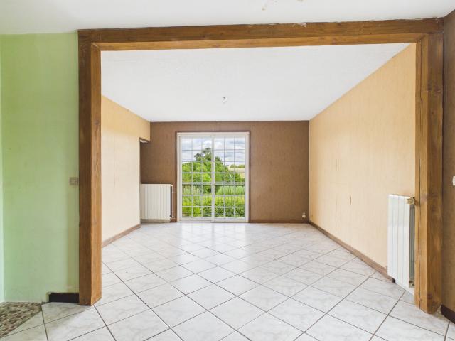 Pavillon sur sous sol 67m2 avec 3 chambres et terrain clos