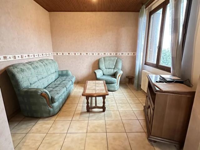 Pavillon sur sous sol 6 pièces 103 m² quartier calme