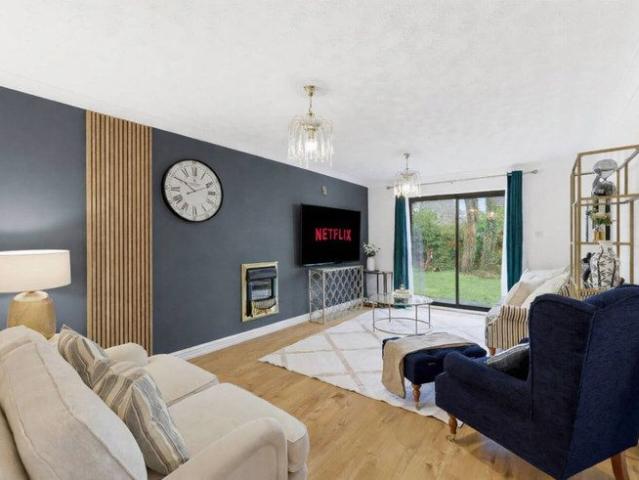 Paxton Crescent
