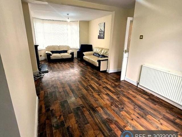 Paxton Road, Coventry, CV6 3 bed terraced house to rent £1,250 pcm £288 pw