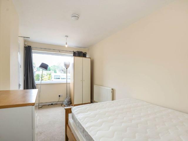 Paxton Road, Northampton, Northamptonshire NN3, 5 bed shared accommodation to rent, £550 pcm | PrimeLocation