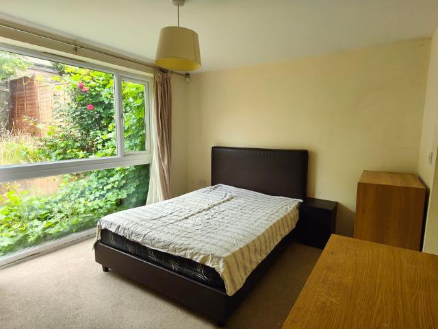 Paxton Road, Northampton, Northamptonshire NN3, 5 bed shared accommodation to rent, £550 pcm | PrimeLocation