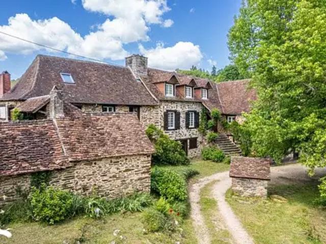 Payzac 24270 Achat / Vente maison 18 pièces t18 au dernier étage