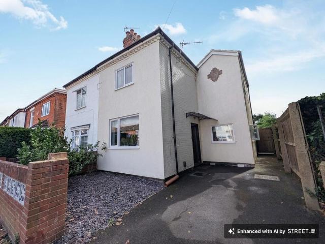 Paynes Road, Southampton SO15 4 bed semi detached house to rent £1,850 pcm £427 pw