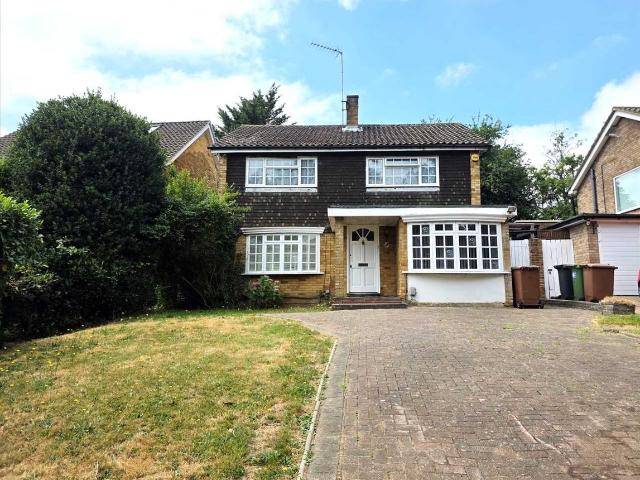 Paynesfield Road, Bushey Heath, Bushey WD23, 4 bed detached house to rent, £2,650 pcm | PrimeLocation