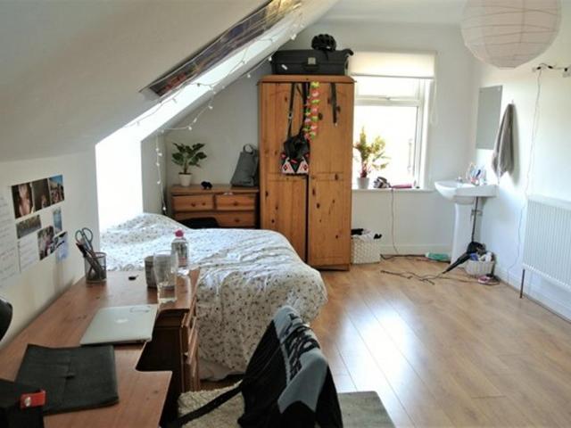 Payroll Heaven, 52a Burton Road, Manchester, M20 3EB, United Kingdom | 8 bed house for rent #139475245 | Rentberry