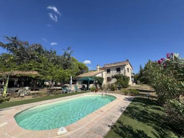 Pays d’Aix, Luberon Idéal 2 familles et/ou investissement locatif