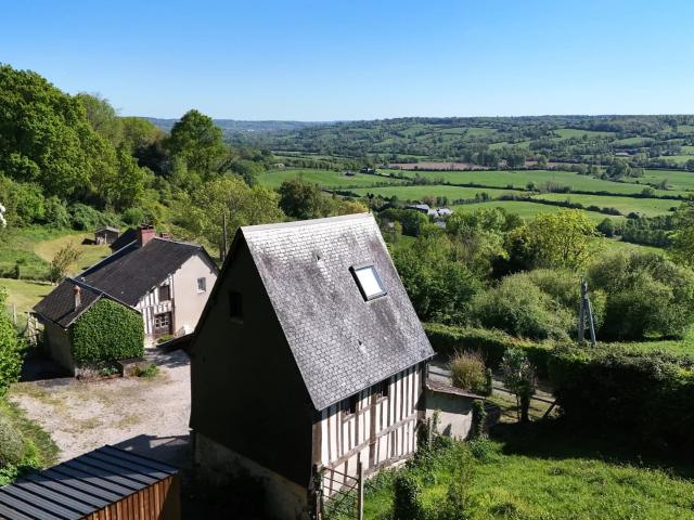 PAYS D’AUGE – CALVADOS – LESSARD ET LE CHÊNE – PROPRIÉTÉ NORMAND