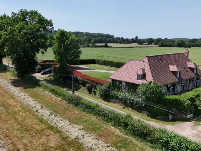 Pays D’Auge – Calvados – Saint Pierre En Auge – Ancien Press. 147m² Saint Pierre en Auge