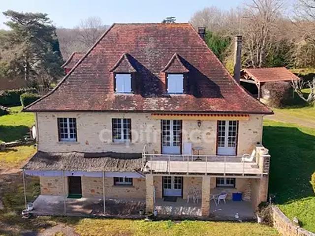 Pays de Belvès 24170 Achat / Vente maison 8 pièces t8 terrasse
