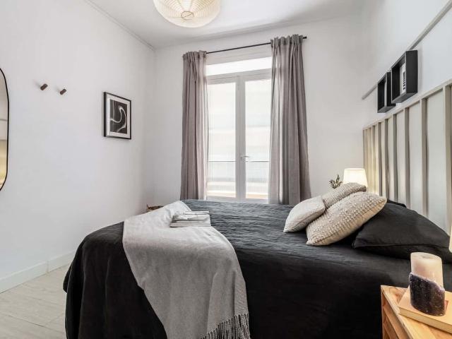 Paz 4 bedrooms and terrace in Castellana