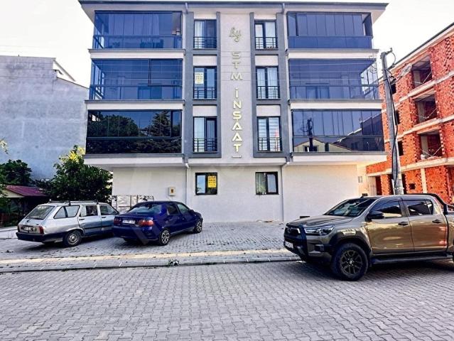 PAZAR M. MODERN TASARIM 2+0 YERDEN ISITMA EŞYALI KİRACILI DAİRE