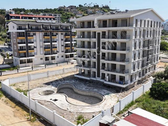 Pazarcı'da Ultra Lüks 2+1 Satılık Daire sıfır, Havuzlu