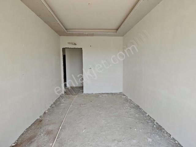 Pazarcı'da Ultra Lüks 3+1 Sıfır Daire, Havuzlu & Ebeveyn Banyolu