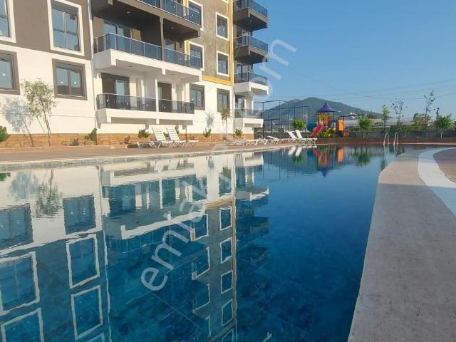 Pazarcı Mahallesi Ful Aktiviteli Sitede 1+1 Eşyalı Daire