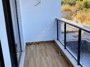 Pazarcı Mahallesinde Satılık 1+1 Havuzlu Daire