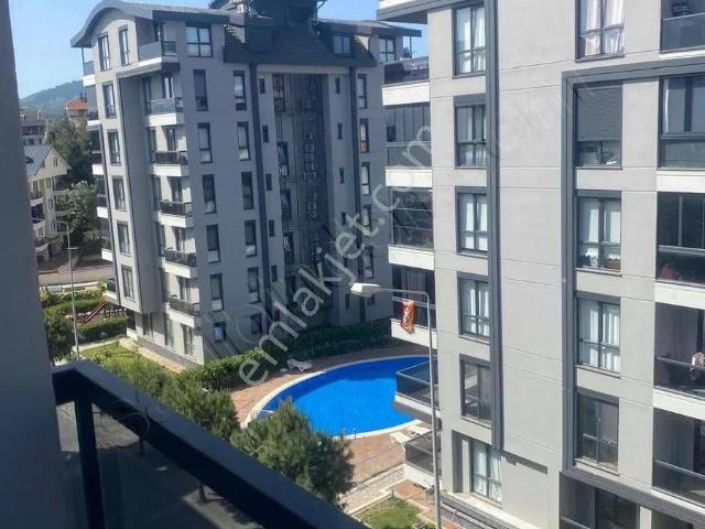 Pazarcı Mahallesinde Satılık Site İçerisinde 1+1 Eşyalı Daire