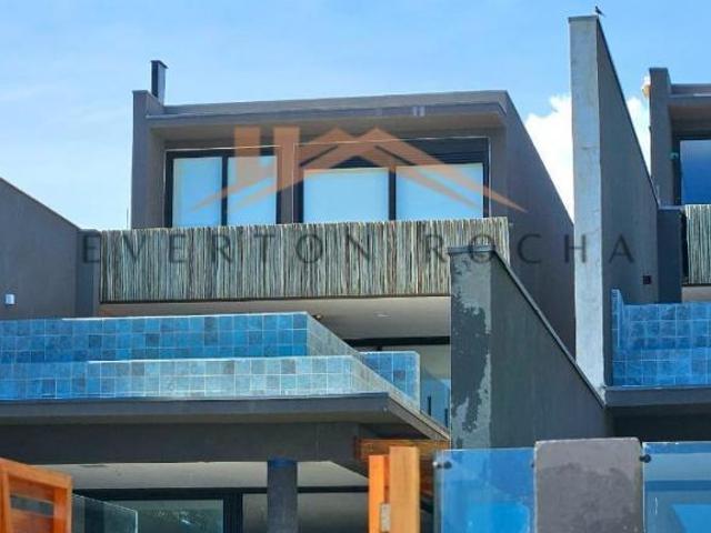 Pé na areia Casa de condomínio com 4 suítes e piscina para venda