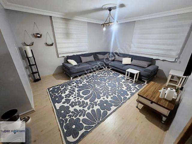 Pembe Evler Sitesinde Satılık 1+1 Masrafsız Giriş Kat Daire