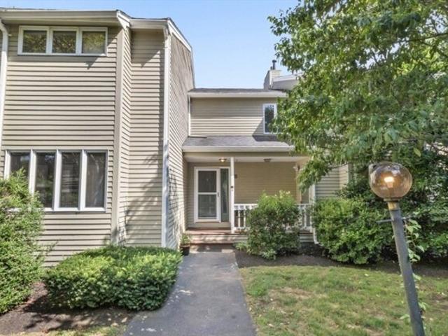 Pemberton St Apt B, Walpole, Condo For Sale