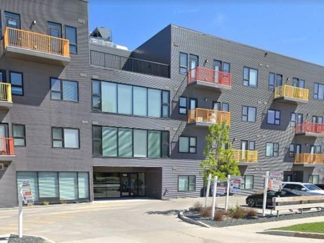 Pembina Highway, Winnipeg, MB, R3T 5K5