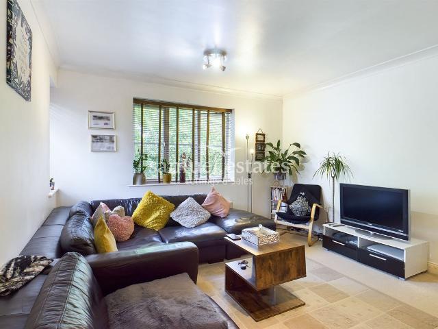 Pembroke House, Colliers Wood SW19, 2 bed flat to rent, £2,000 pcm | PrimeLocation