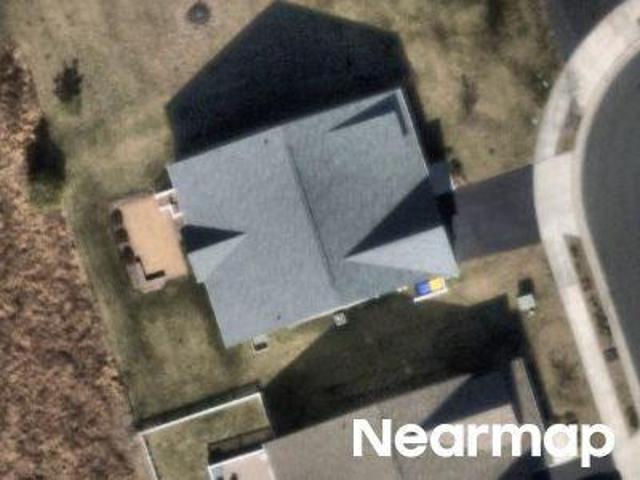 Pembroke Ln