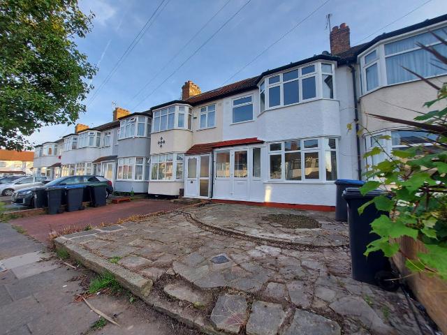 Pembroke Road N13, 3 bed terraced house to rent, £2,300 pcm | PrimeLocation