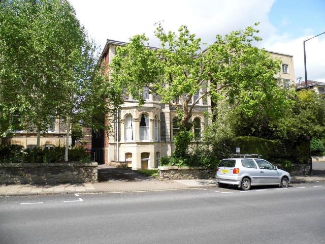 Pembroke Road, Clifton 2 bed flat to rent £1,595 pcm £368 pw