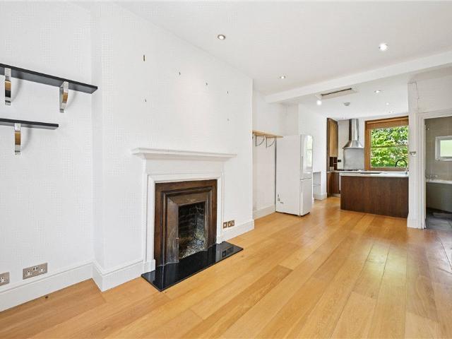 Pembroke Road, Kensington And Chelsea, London W8, 1 bed flat to rent, £2,250 pcm | PrimeLocation