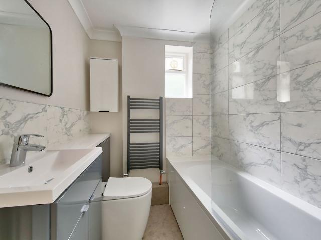 Pembroke Road, London W8, 1 bed flat to rent, £2,095 pcm | PrimeLocation