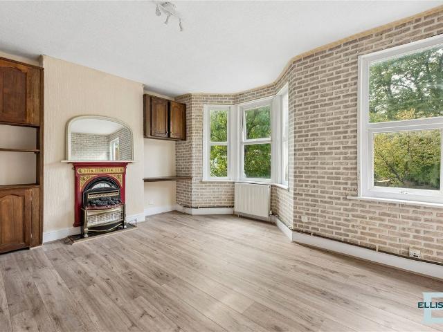 Pembroke Road, London N15, 2 bed flat to rent, £1,850 pcm | PrimeLocation