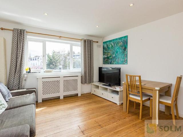 Pembridge Villas, London W11 2 bed flat to rent £2,600 pcm £600 pw