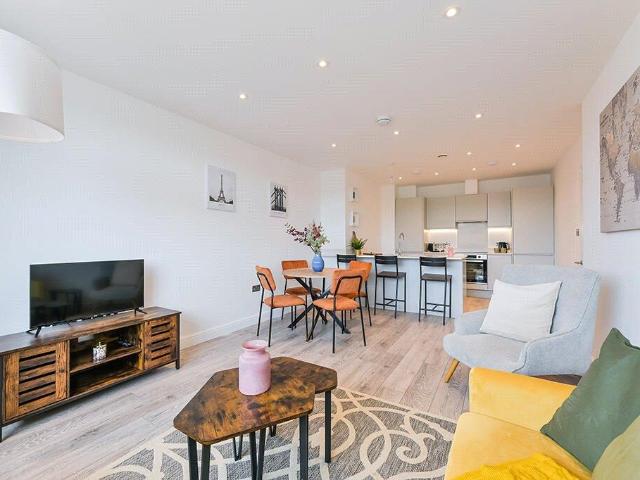 Pembury Road, London, SE25 4UR, United Kingdom | 3 bed apartment for rent #137838061 | Rentberry