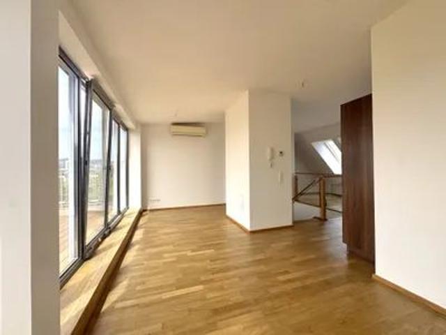Penthousewohnung mit Weitblick 3 Zimmer Maisonette am Allerheiligenplatz