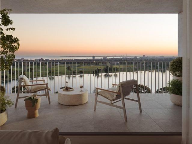 Penthouse 1401 | Top Floor | Entire Western Aspect with Panoramic View