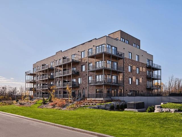 Penthouse 2 Beds* + Loft 20 Rue De La Bonne Renommée, Gatineau