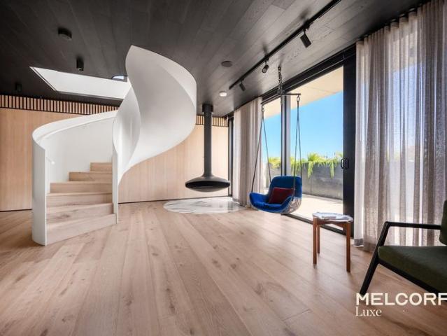 PENTHOUSE 901 – A STUDY OF STYLE AND REFINEMENT – AWARD WINNER OF THE WORLD DESIGN AWARDS 2026