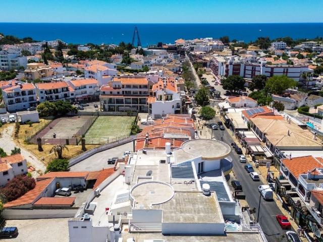 Penthouse com acabamentos de luxo, vista mar, terraço, perto. 270m² Albufeira e Olhos de Água