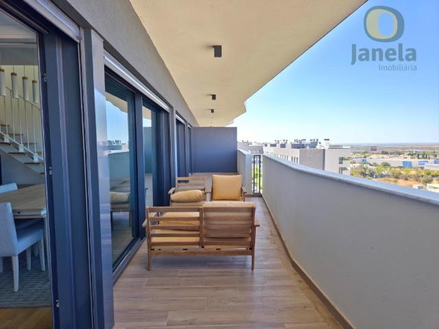 Penthouse com Jacuzzi privado e barbecue, VISTA MAR Condom. 100m² Faro Sé e São Pedro
