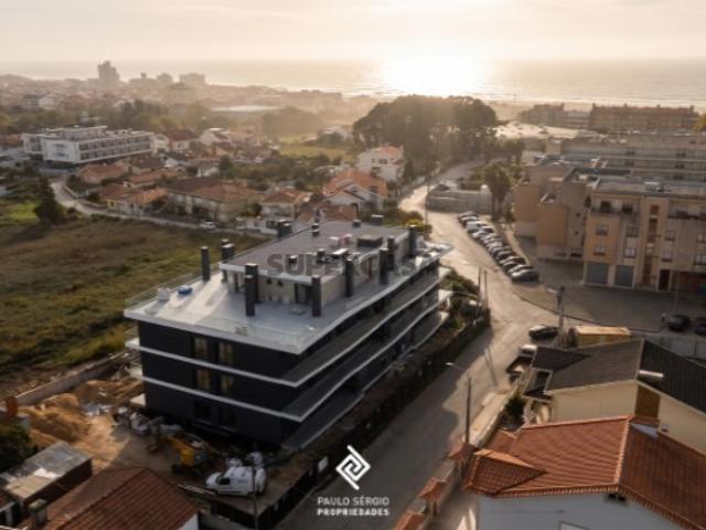 Penthouse com Piscina Privativa em Construção | Espinho