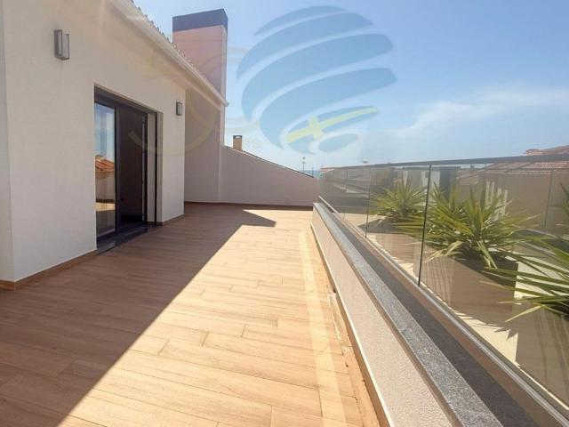 Penthouse com Vista de Mar em Zona Prime da Parede 171m² Carcavelos e Parede
