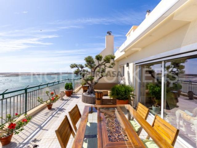 Penthouse com 6 Quartos e Vista Ria Formosa em Faro