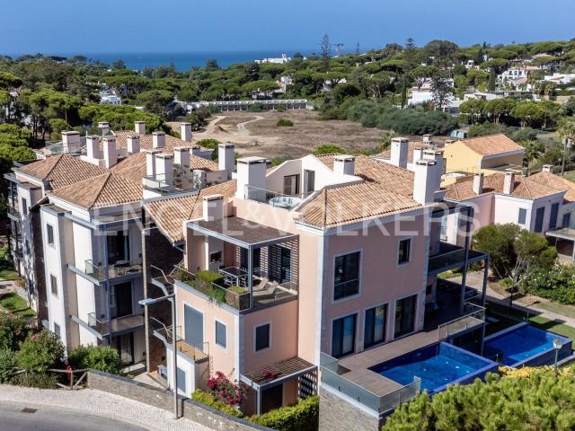 Penthouse Contemporânea T2 com Vista Mar no Royal Golf Cours. 188m² Almancil