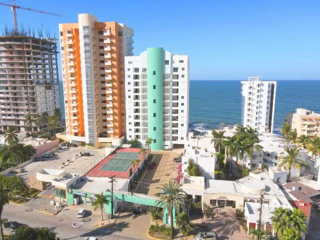 Penthouse a pie de playa, en la ventanna Mazatlán