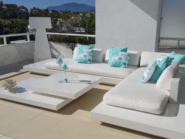 Penthouse apartment in Las Brisas