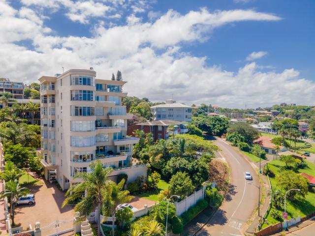 Penthouse apartment to rent in Morningside, Durban