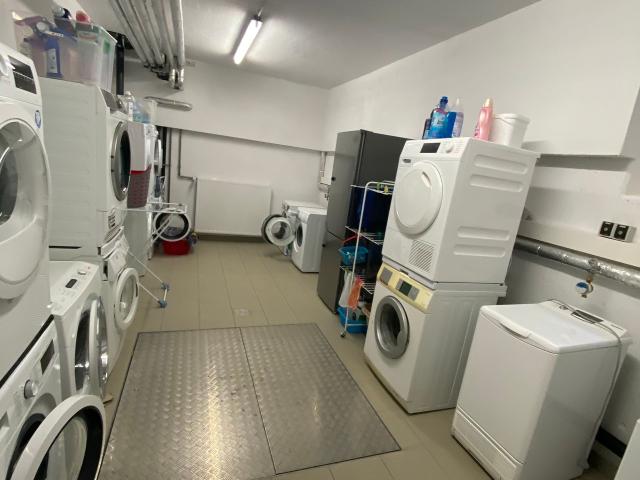 Penthouse apartment with balcony and terrace, underground parking space in Munich, Munchen Amsterdam Apartments for Rent