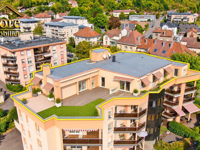 PENTHOUSE ASCENCEUR + TERRASSE 187M2 + GARAGE